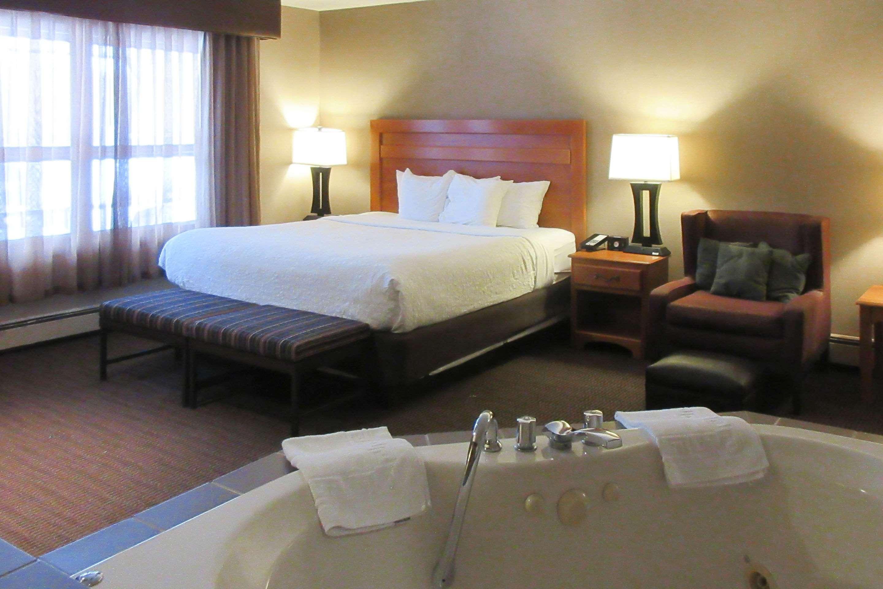 Quality Inn & Suites Detroit Lakes Exterior foto